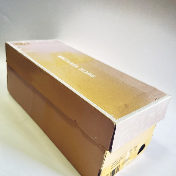 Michael Kors Black Flip Flop - Picture 5 of 5